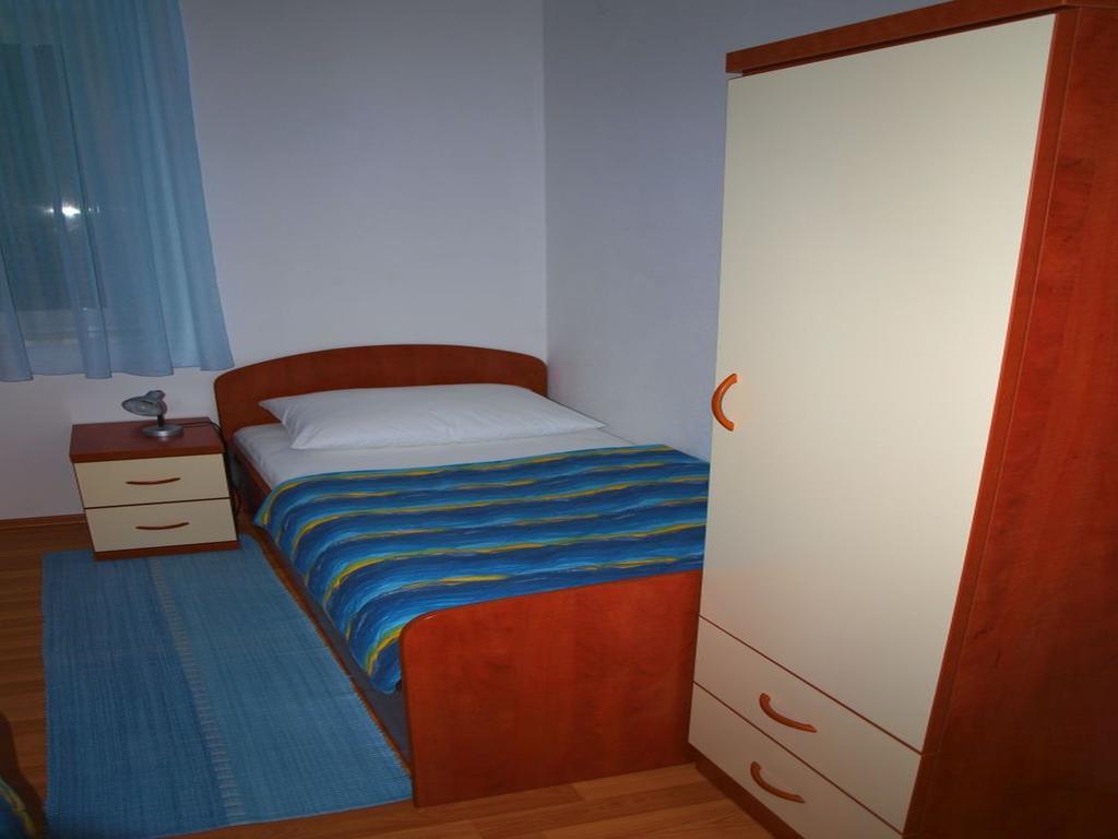 Apartments Mia Postira Kamer foto